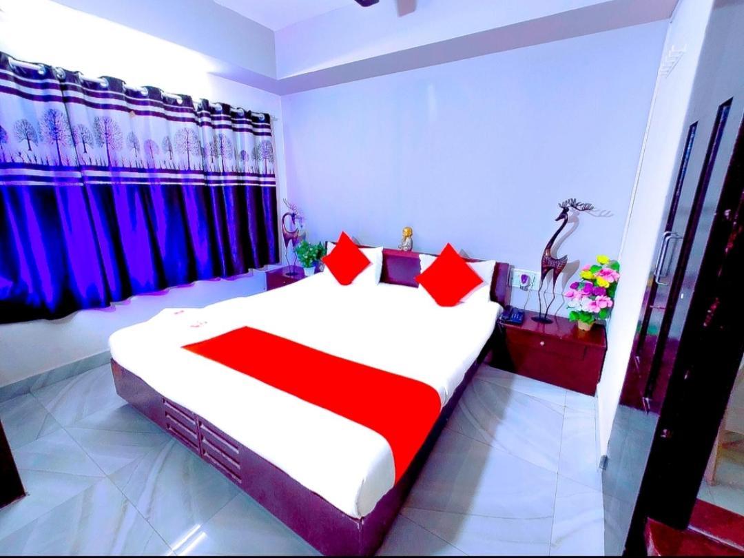 Hotel Harmony Jamnagar Bagian luar foto